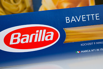 Box of Barilla brand pasta