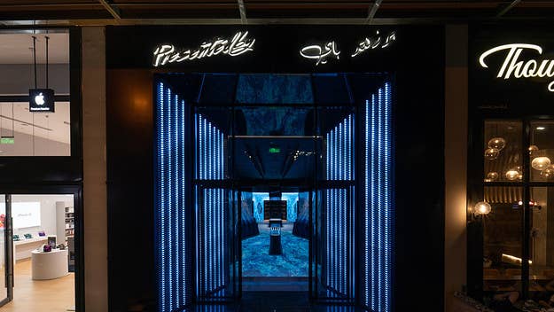 Continuing to serve a landmark of subculture style, PresentedBy has just opened the doors to its newest sneaker and streetwear consignment store in Riyadh. 