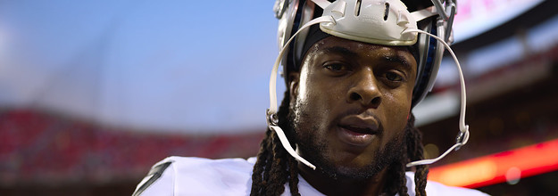 Photographer shoved to the ground by Las Vegas Raiders star Davante Adams  files police report