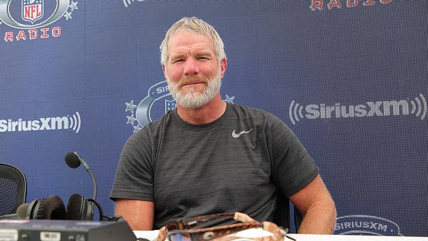Brett Favre has been called out by his former Minnesota Vikings teammate Sage Rosenfels over allegations he engaged in extensive welfare fraud.