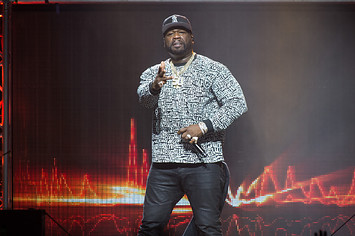 50 Cent performs at AccorHotels Arena on June 17, 2022 in Paris, France