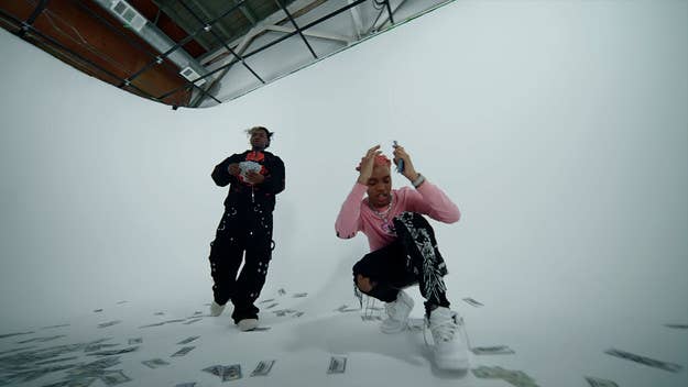 Rising Atlanta rappers SoFaygo and Ken Carson have teamed up to drop the lively music video for their explosive collaborative track “Hell Yeah.”