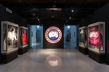 Canada goose hotsell zug office 97