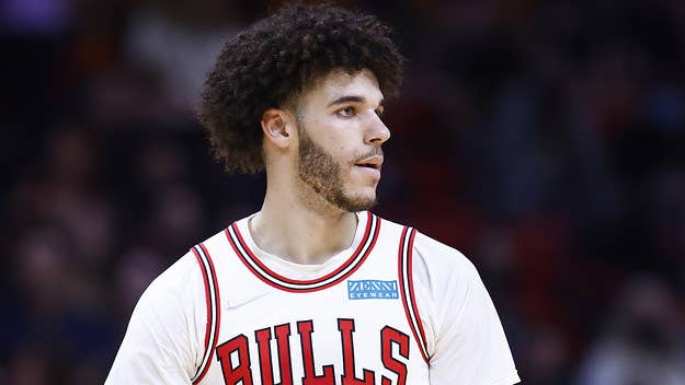 Chicago Bulls guard Lonzo Ball opened up about the extent of his knee injury during a press conference on Tuesday, saying he still can't "run or jump."