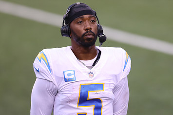 Quarterback Tyrod Taylor #5 of the Los Angeles Chargers