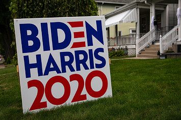 Biden Harris 2020 Lawn Sign