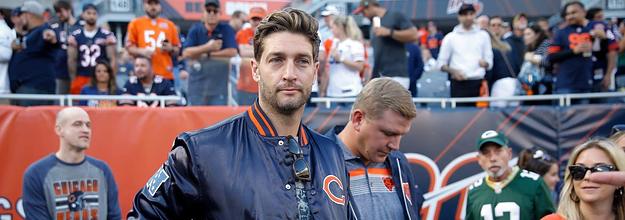 Nobody wanted a Jay Cutler-autographed football at a charity auction