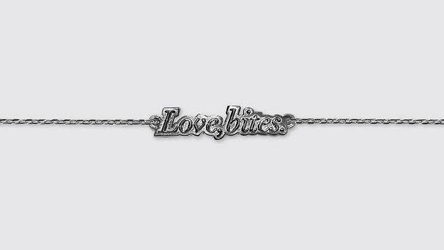 London-based designer Tisloh Danboyi has just unveiled his first piece of jewellry in the form of a new silver pendant necklace titled 'Love, bites'.