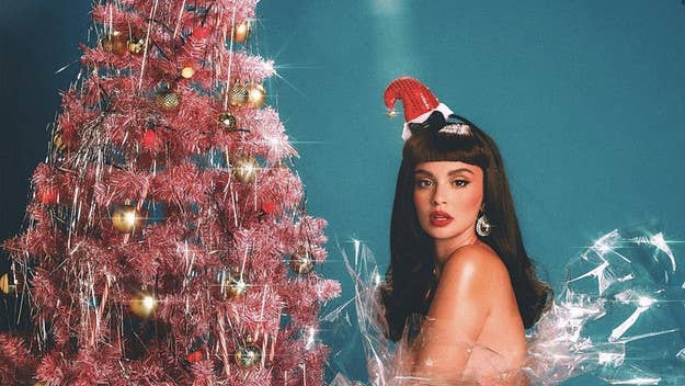 Sabrina Claudio has returned with a Christmas album entitled 'Christmas Blues,' and it features appearances from the Weeknd and Alicia Keys.