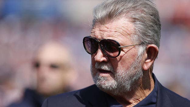 Twitter is reacting to Mike Ditka (once again) criticizing NFL players who are protesting during the national anthem.