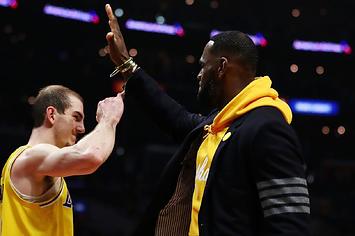 Alex Caruso arrested in Texas on marijuana charges : r/nba