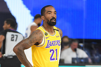 JR Smith #21 of the Los Angeles Lakers