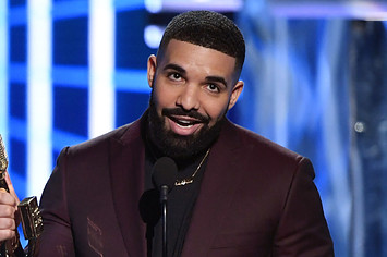 Drake accepts the award for Top Artist