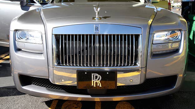 Rolls-Royce has been producing exclusive honey since 2017.