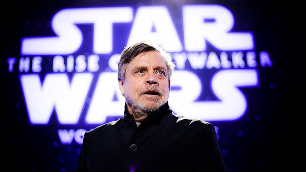  In a new interview with 'Entertainment Weekly,' Mark Hamill said that he "can't imagine" resuming his iconic role as Luke Skywalker ever again.