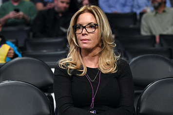 jeanie buss