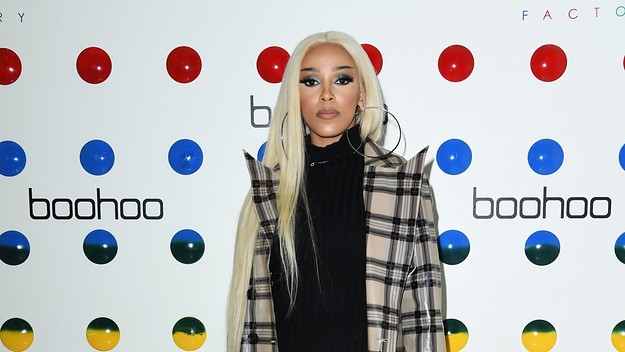 UKIKI 18, Inglês como o da Doja Cat você não aprende em qualquer escola!  -- Aprenda cada vez mais acessando nossos demais conteúdos: Instagram:, By Spokenglish