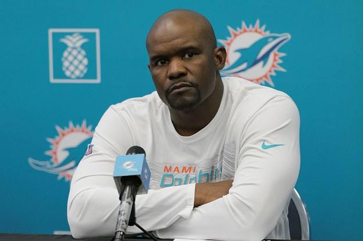 Brian Flores speaks out after George Floyd's death: 'Honesty, transparency  and empathy go a long way'