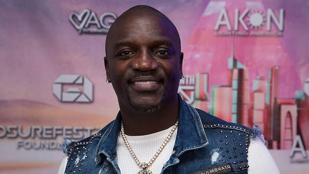 Akon showed his support for 6ix9ine last year when he was being sentenced, and now he's defended the controversial rapper once again.