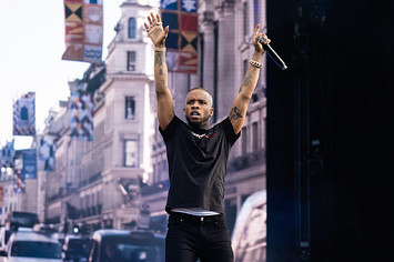 Tory Lanez performs on stage during Wireless Festival 2019