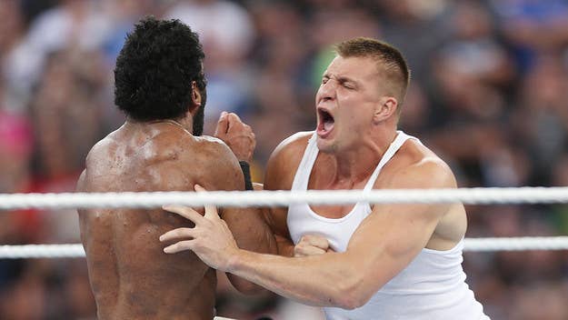 Gronk is said to debut at WWE Smackdown and make an appearance at Wrestlemania 36. Here are 7 ideal WWE superstars Gronk should fight. 