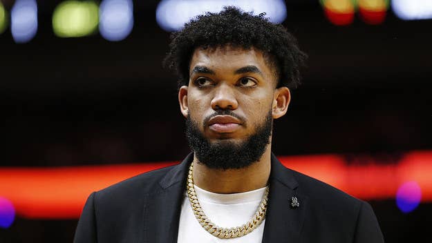 In an emotional post on Instagram, Karl-Anthony Towns has revealed that his mother tested positive for the COVID-19 coronavirus and is in a coma.