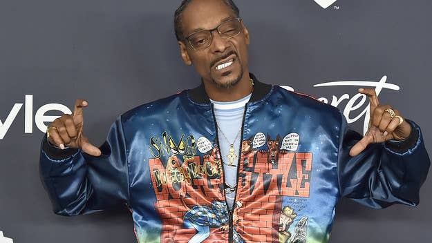 Snoop explained that Drake's marketing plan after taking a shot was a masterful chess move.