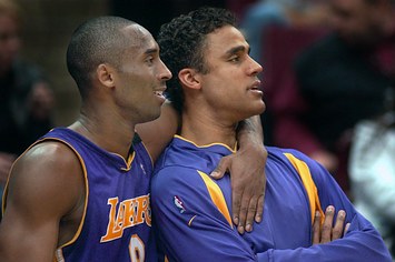 Los Angeles Lakers Kobe Bryant (L) and Rick Fox