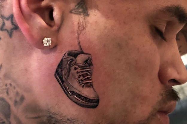 Rihanna Covers 'Chris Brown Tattoo': Unhappy With Design; Flies Artists  1,500 Miles To 'Update' It [PHOTO] | IBTimes