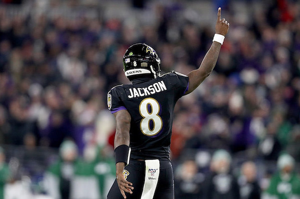 Baltimore Ravens' Lamar Jackson breaks Michael Vick's single