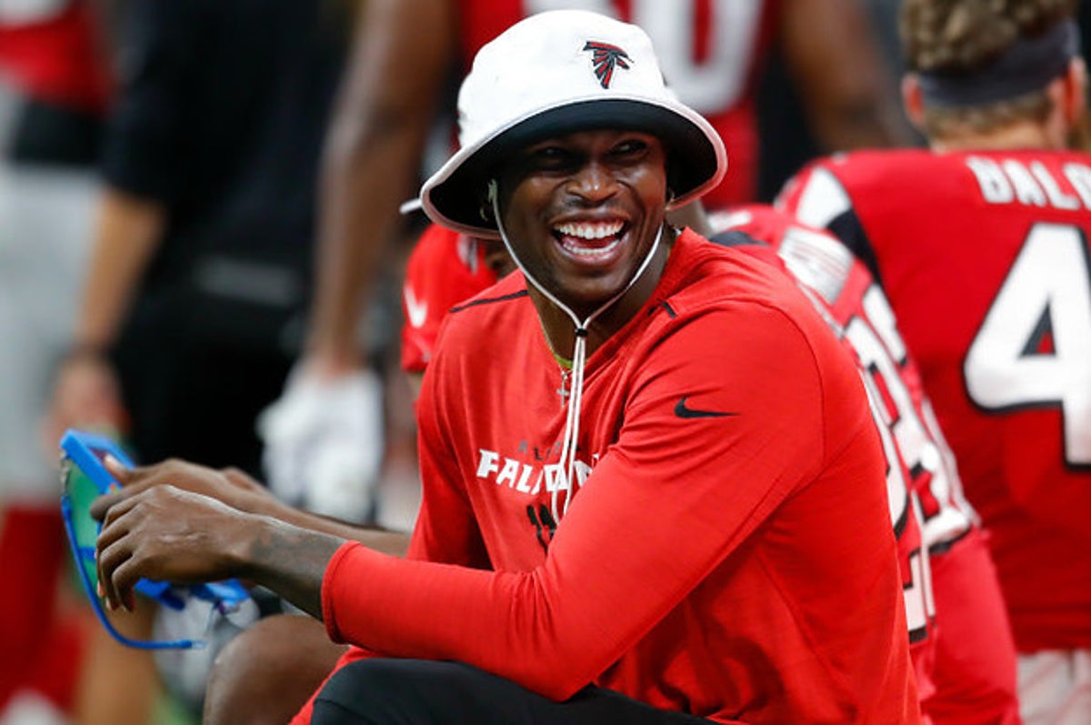 Julio Jones to attend training camp after reaching agreement with Falcons