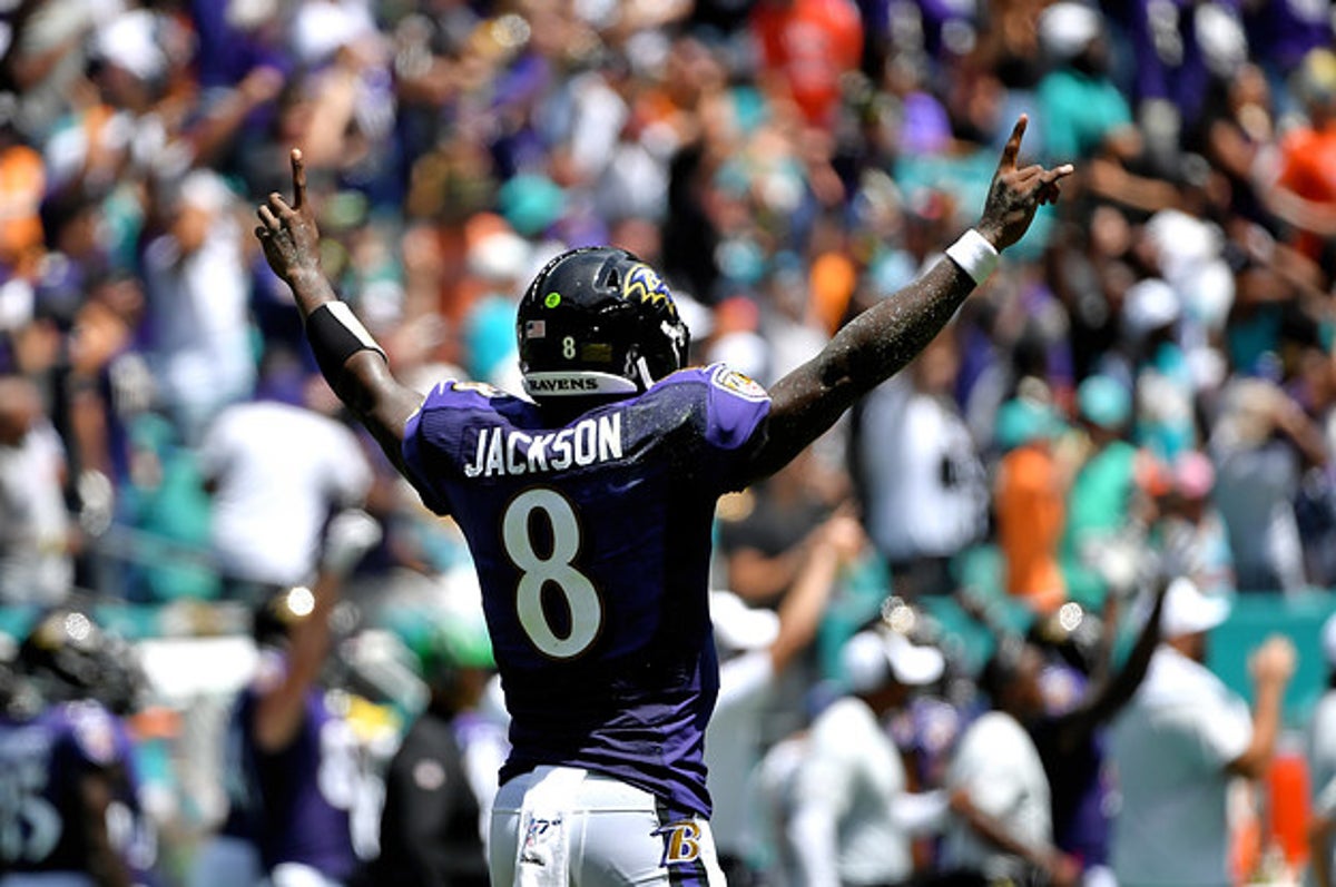 LOOK: Hard Rock Stadium astonishingly empty for second half of  Ravens-Dolphins game