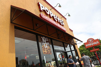 popeyes chicken selling out