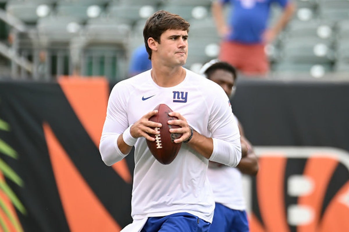 New York Giants name Daniel Jones starting quarterback, ending Eli