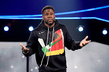 Kevin Hart performing in L.A.