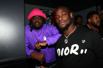 Wale (L) and Le'Veon Bell host the NFL Draft viewing party