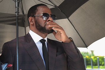 r kelly arrested federal charges
