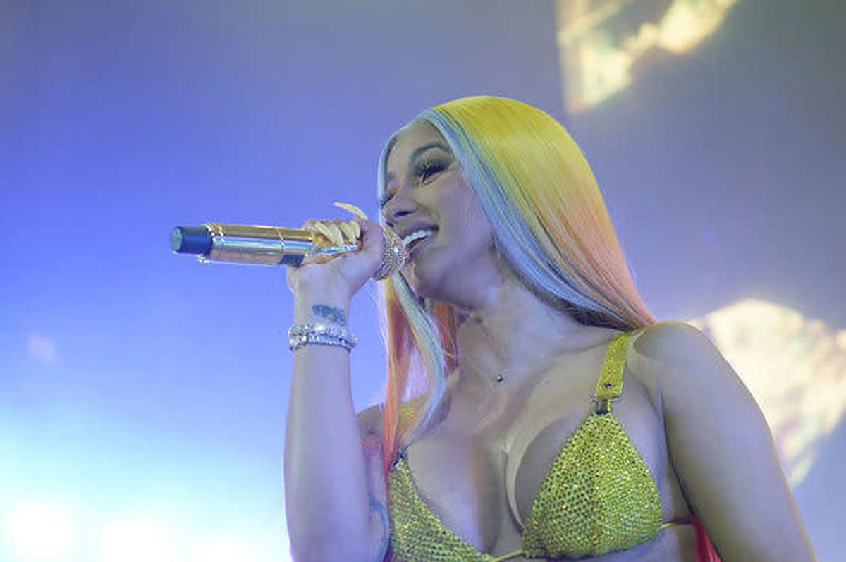 Cardi B returns to the stage after cancelling numerous shows due to  complications with liposuction