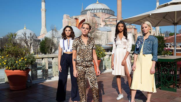 The first trailer for the Elizabeth Banks-directed 'Charlie's Angels' reboot is here.