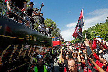 Kawhi Leonard #2 of the Toronto Raptors waves to the crowd