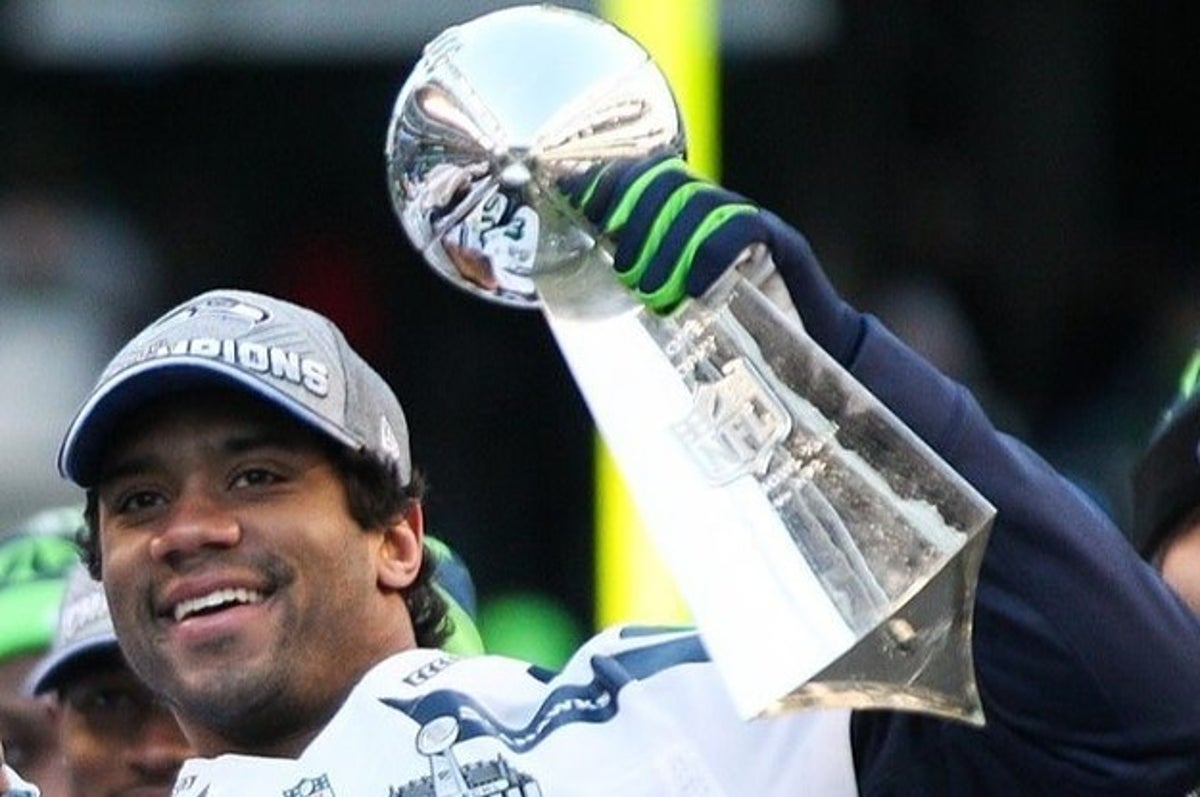 Russell Wilson, Seahawks agree to 4-year, $140M deal