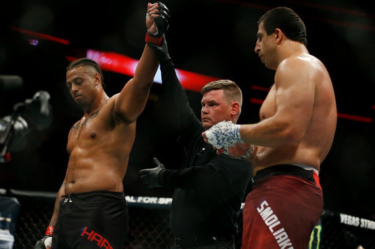 Greg Hardy gets TKO against Dmitrii Smoliakov for first UFC win