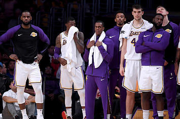 Lakers bench