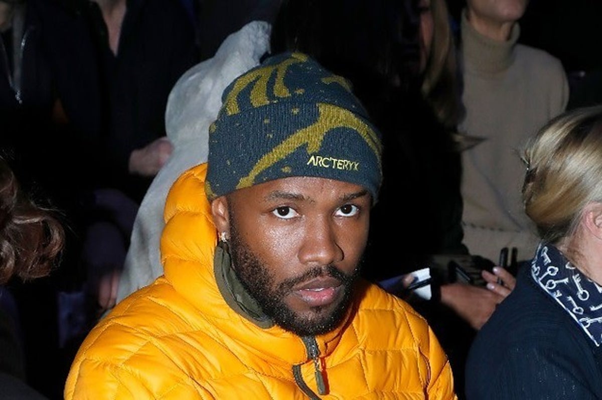 Frank Ocean Wears Michael Jackson T-Shirt - MJVibe