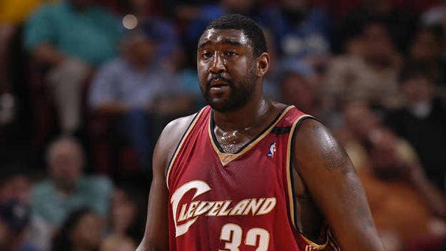Clippers broadcasters apologize for joke about Robert 'Tractor' Traylor, who died in 2011.