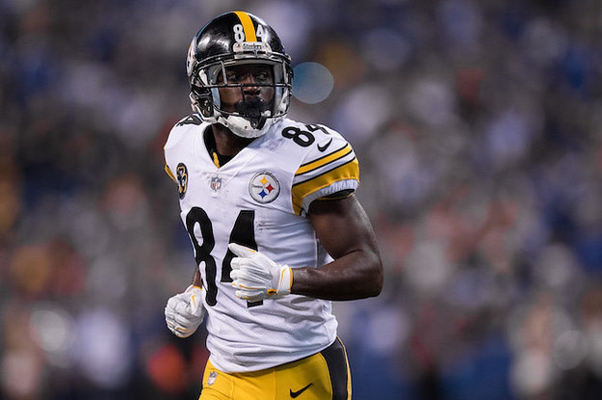 Antonio Brown tells Adam22 he wants to have sex with his wife Lena