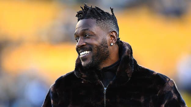 Antonio Brown fuels reports that he wants to play for the San Francisco 49ers by posting a photoshopped image of him in the team's jersey next to Jerry Rice.