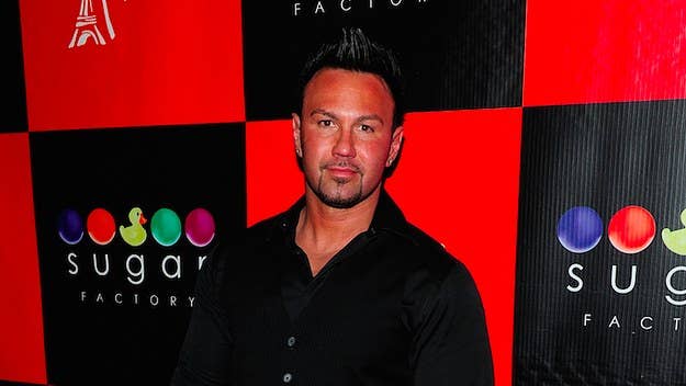 Roger Mathews' legal team claims JWoww's recent online post is a violation of an alleged restraining order.