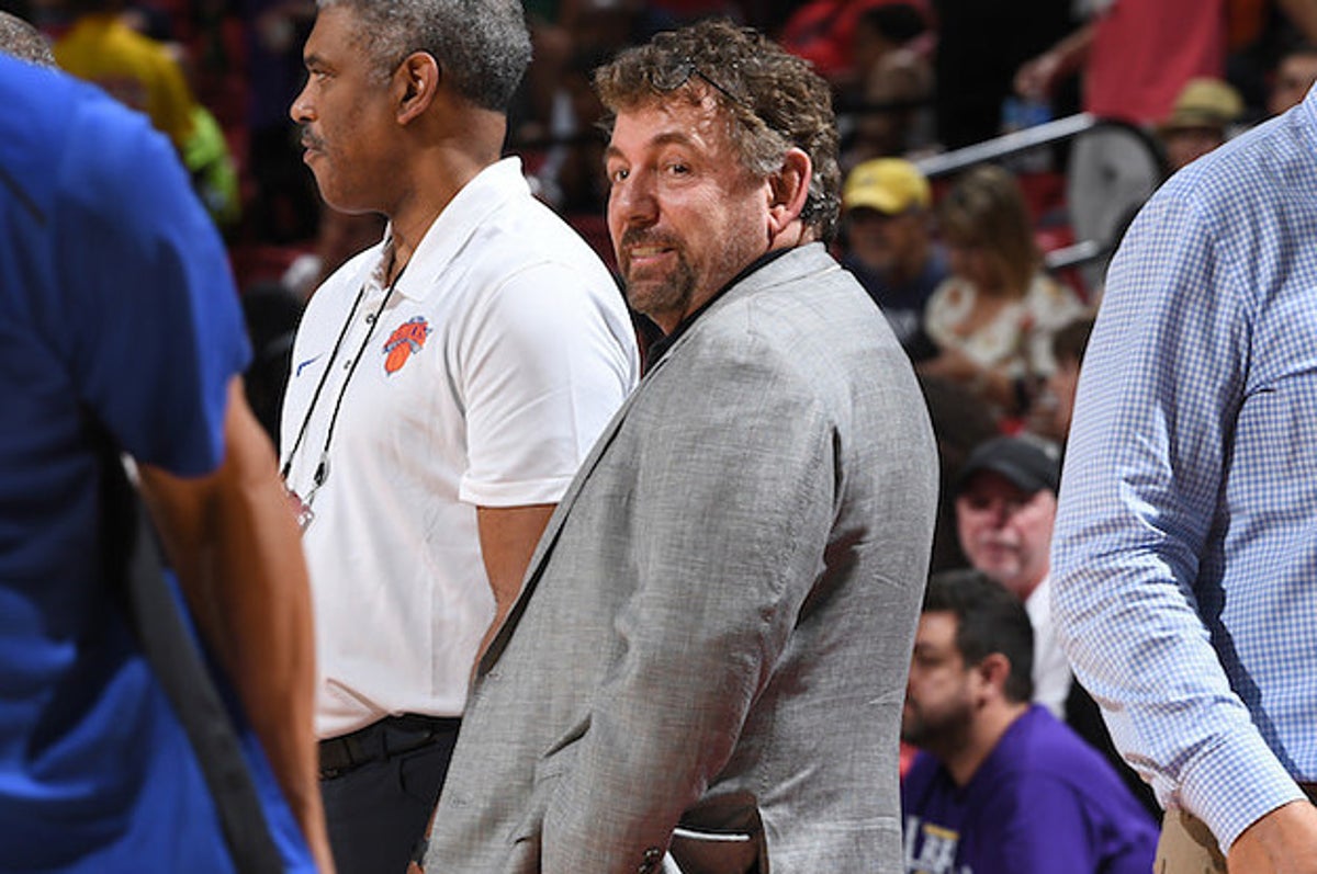 James Dolan's feud with Charles Oakley: what was the Knicks owner thinking?, New York Knicks