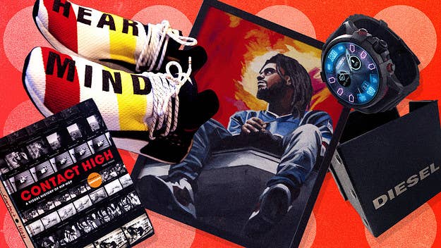 With only a few weeks left before the holidays, we’ve rounded up a handful of the best music-themed gifts to prove to the rap fanatic in your life you know them inside and out.